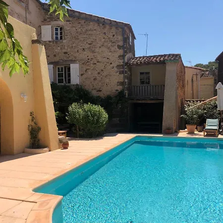 D'hotes La Tour D'aspiran 4*
