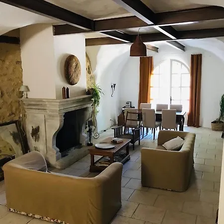 Penzion D'hotes La Tour D'aspiran 4*